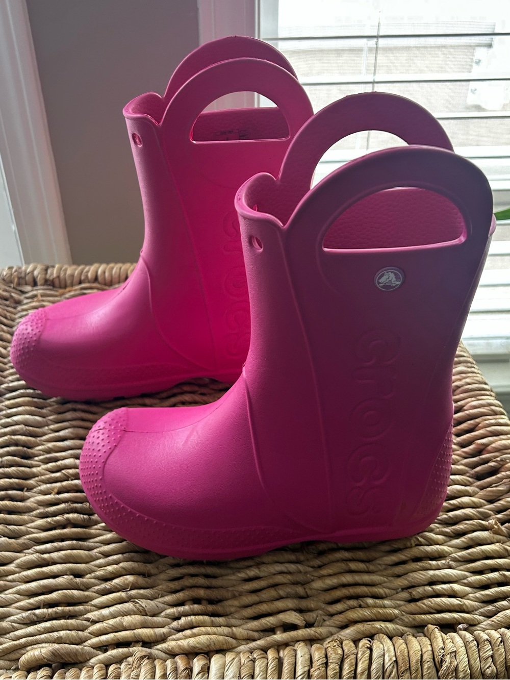 CROCS Youth Bright Pink Waterproof Handle Rain Boots Size 2 Youth